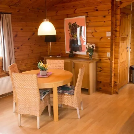 Chaletparc Krabbenkreek Zeeland - Chalet 130 Sint Annaland Exterior foto